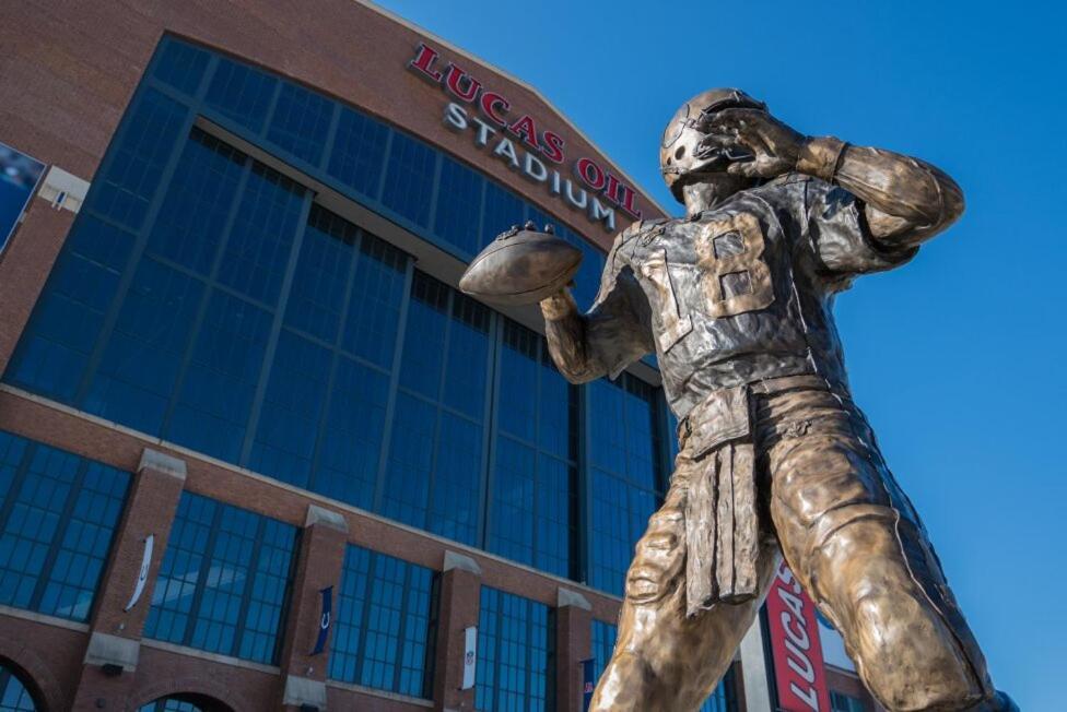 Free Parking! Downtown Lucas Oil- Conv Center Skywalk #3 Apartamento Indianápolis
