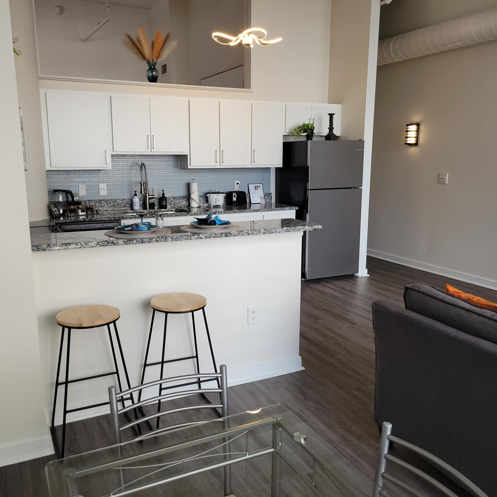 Free Parking! Downtown Lucas Oil- Conv Center Skywalk #3 *